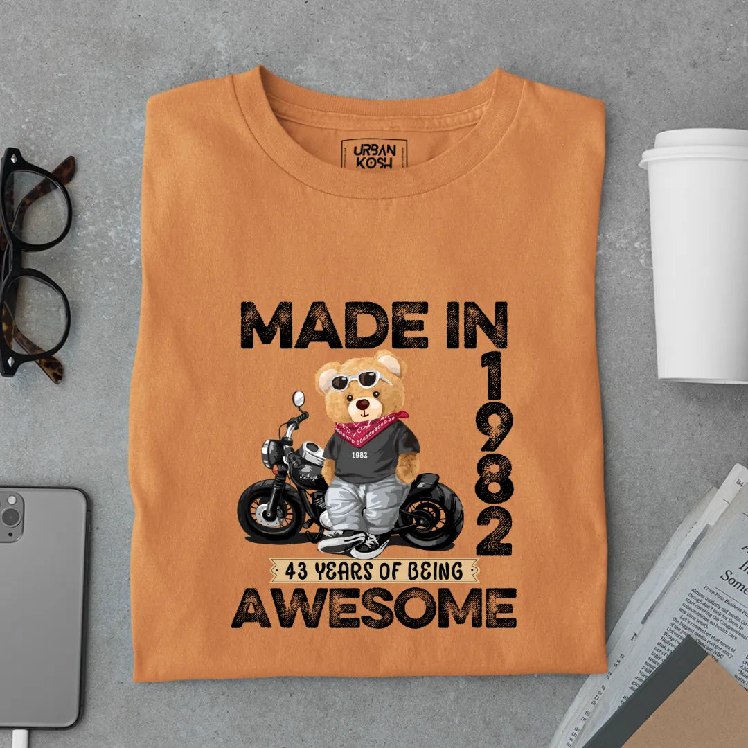 43 Years of Being Awesome | 1982 Premium Unisex T-Shirt